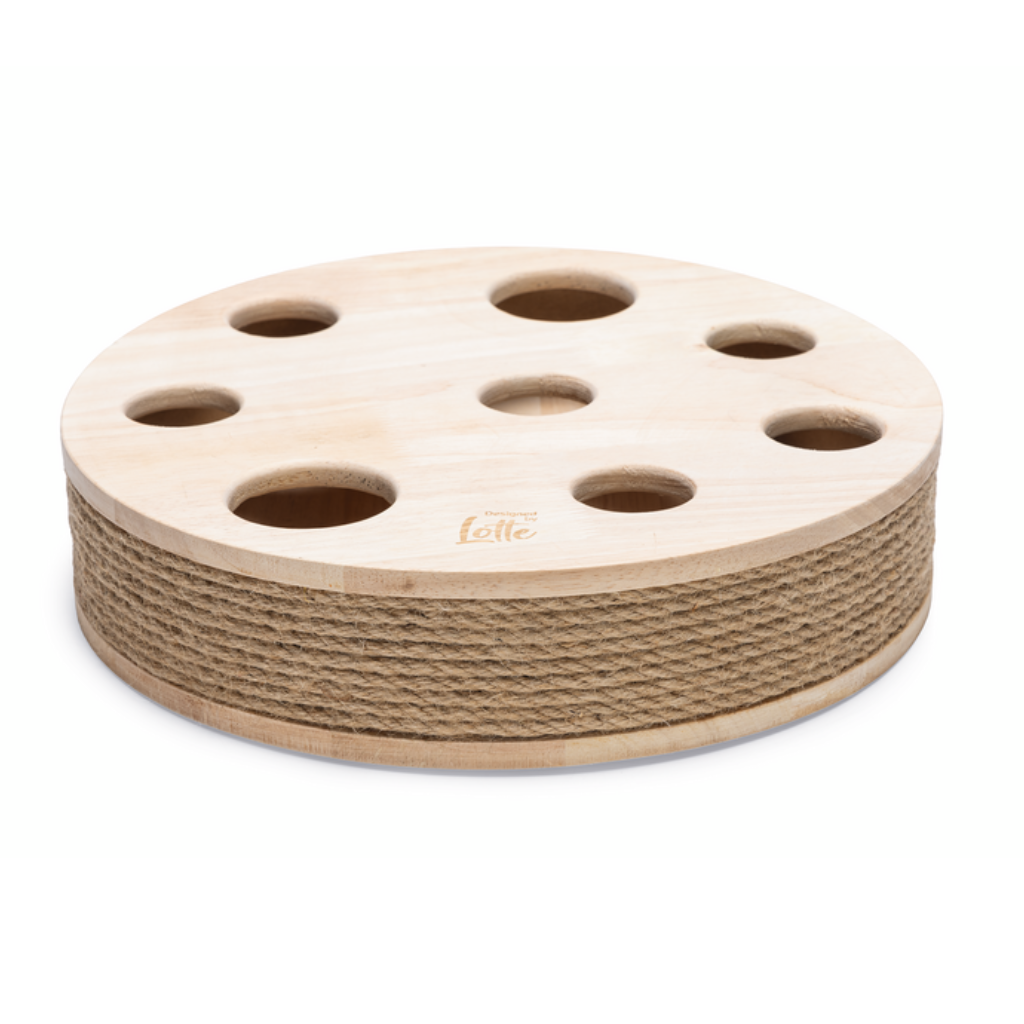 Designed by Lotte Raya kattenspeeltje hout bruin 30 cm
