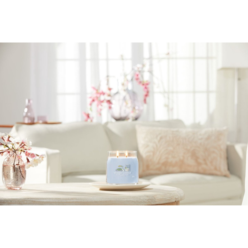 Yankee Candle Geurkaars A Calm & Quiet Place Signature Medium