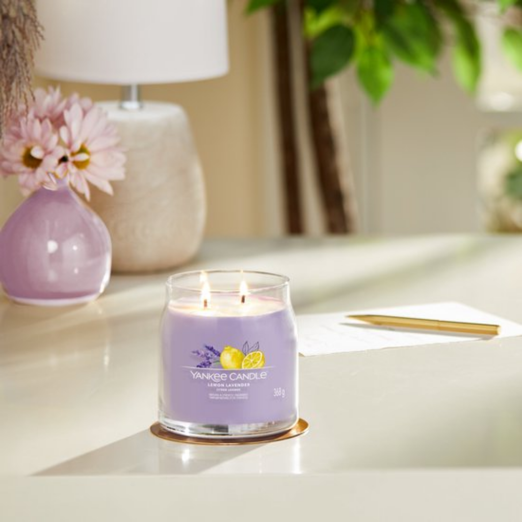 Yankee Candle Geurkaars Lemon Lavender Signature Medium