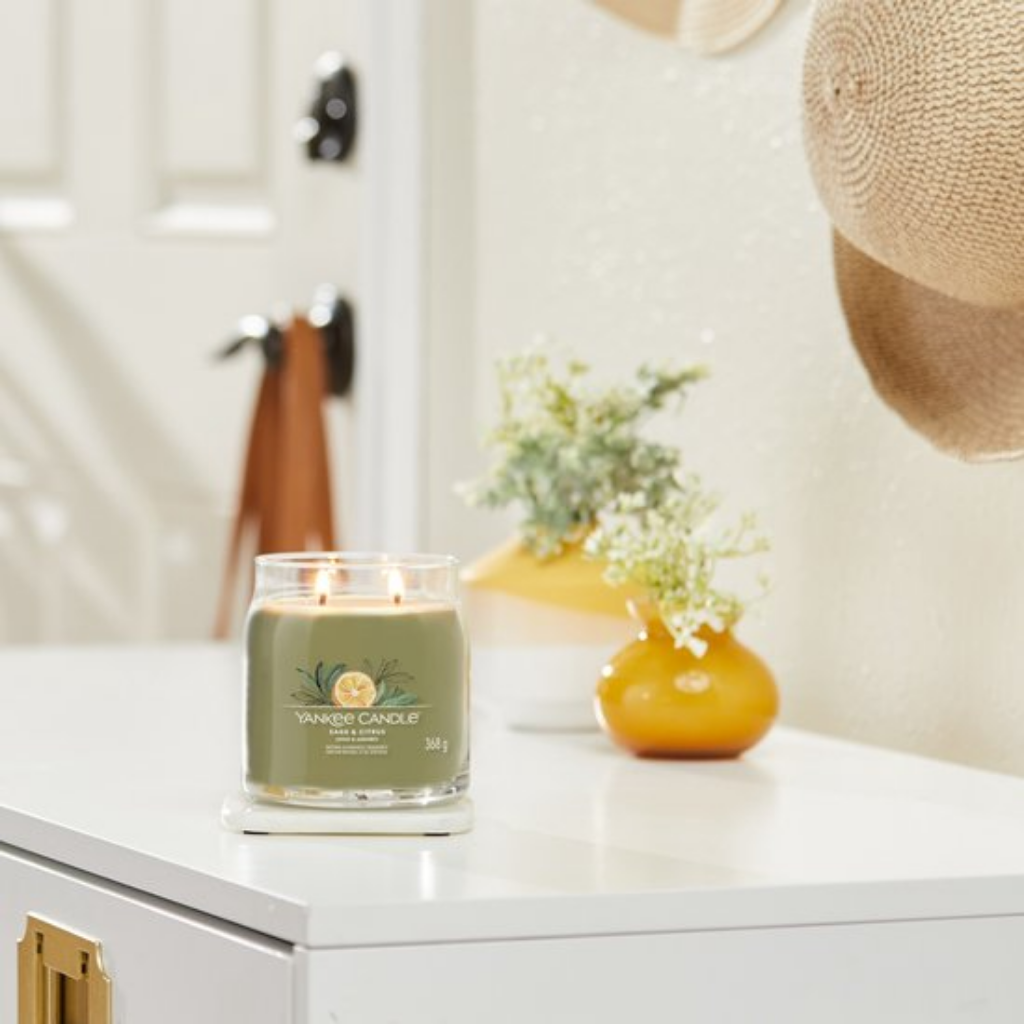 Yankee Candle Geurkaars Sage & Citrus Signature Medium