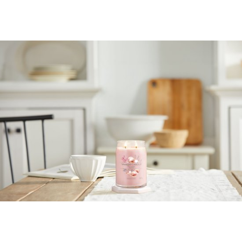 Yankee Candle Geurkaars Pink Sands Signature Large