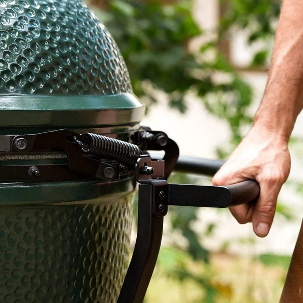 Big Green Egg Nest Integgrated Handler M