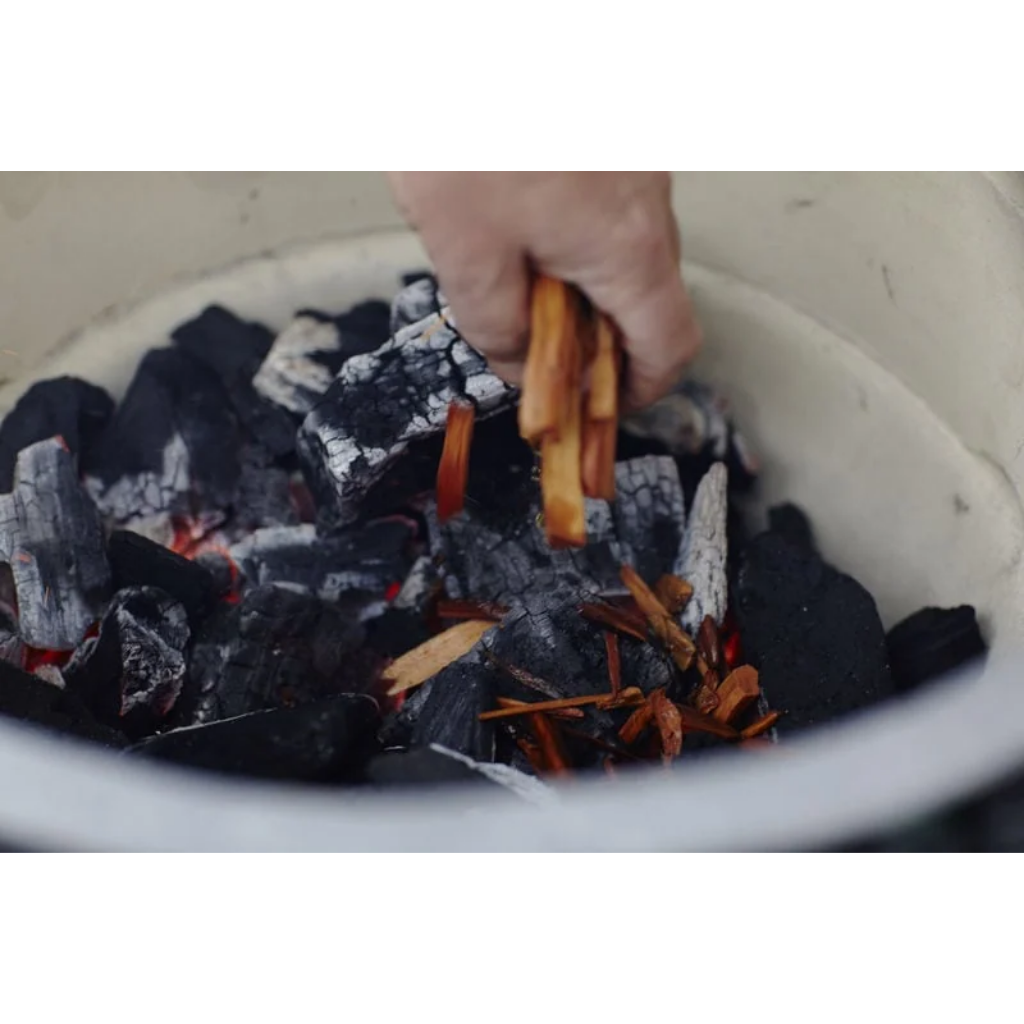 Big Green Egg Oak Wood Chunks
