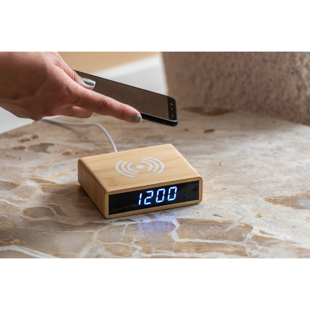 Karlsson Wekker Flat LED Bamboe 10.6 x 8 x 3.1 cm