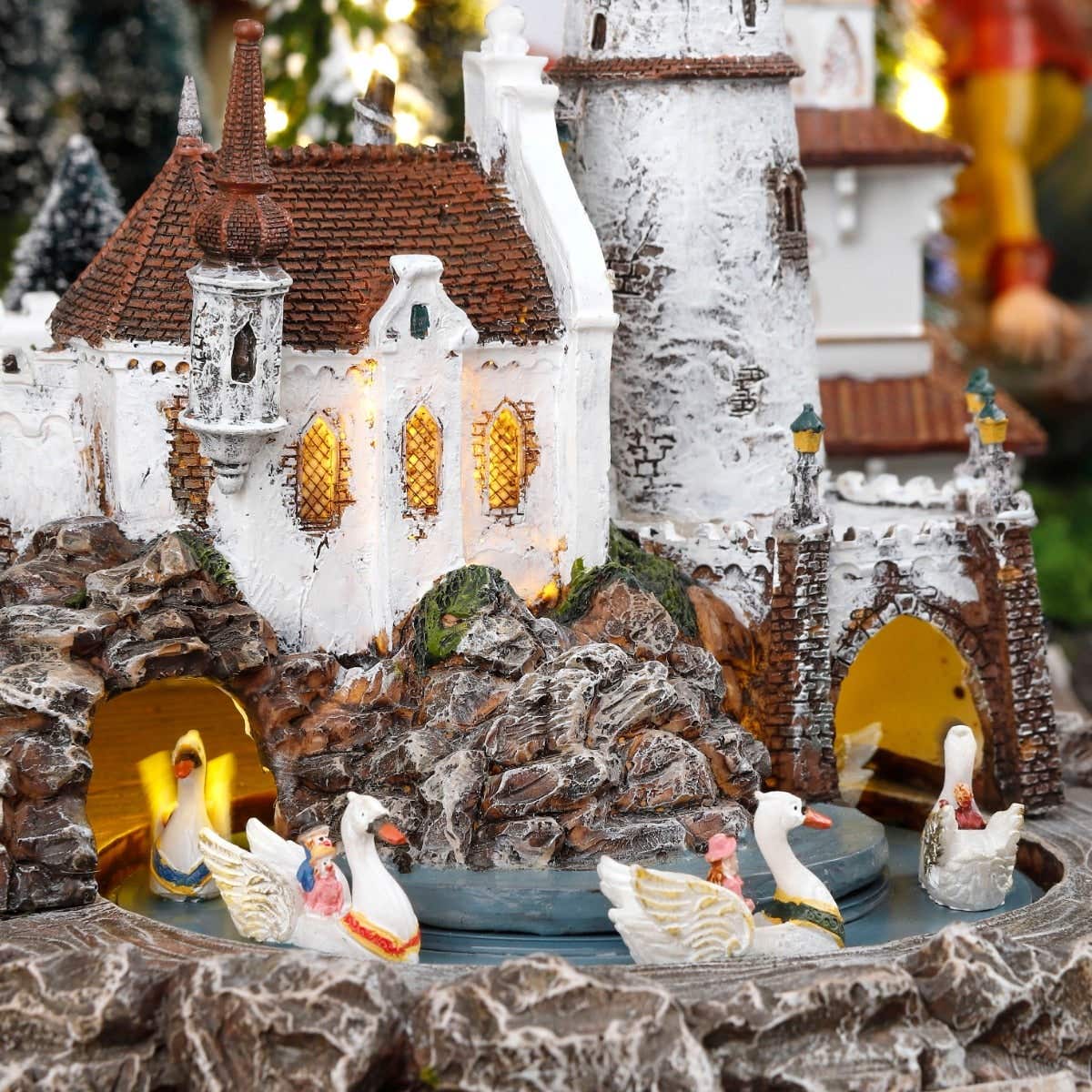Efteling Zes zwanen 24 x 31 x 27,5 cm