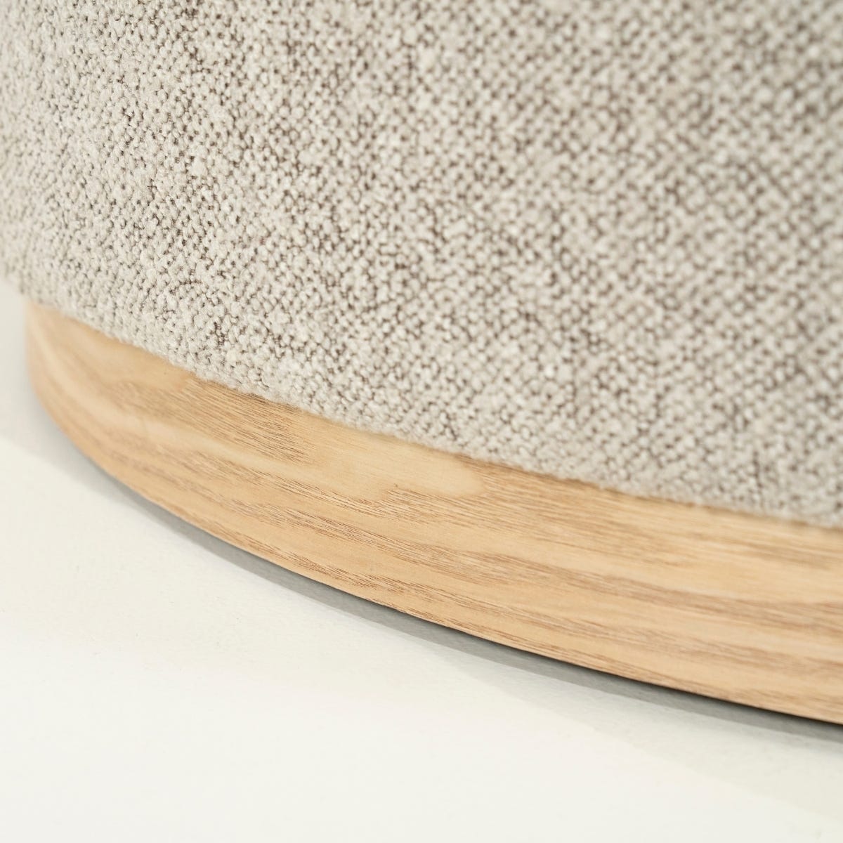 Eleonora Poef Avah Large Mantz Taupe 80 x 80 x 35 cm