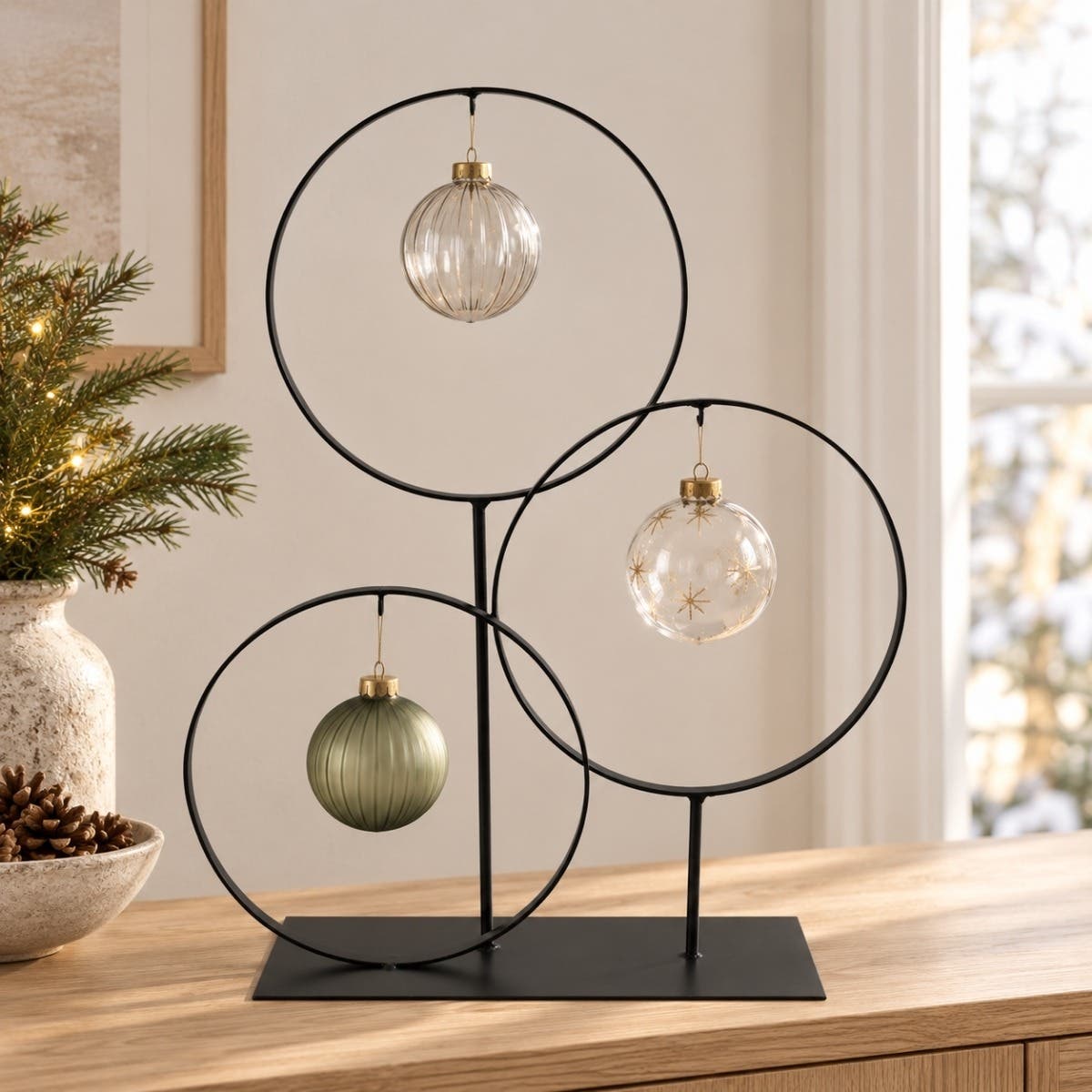 De Bosrand Kerstbalstandaard Zwart 35 x 47 cm