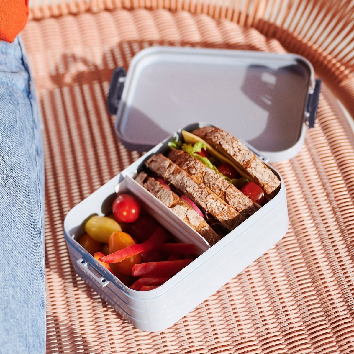 Mepal Lunchbox Take a Break Midi - Nordic Blue - 18,5 x 12 x 6,5 cm
