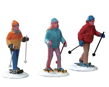 Lemax Snowshoe walkers
